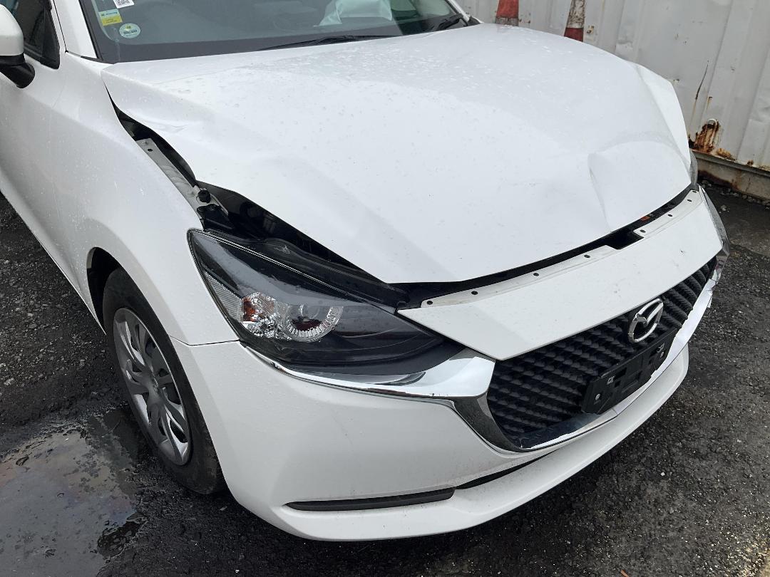 Photo '7' of Mazda Mazda2