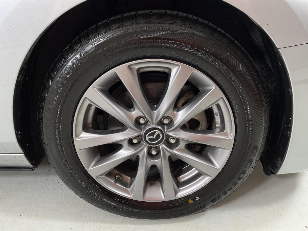 Photo '9' of Mazda Mazda3 Photo '9' of Mazda Mazda3