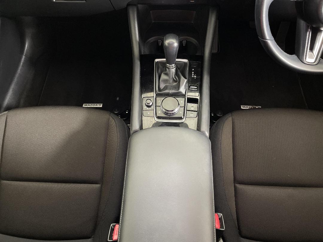 Photo '18' of Mazda Mazda3 Photo '18' of Mazda Mazda3