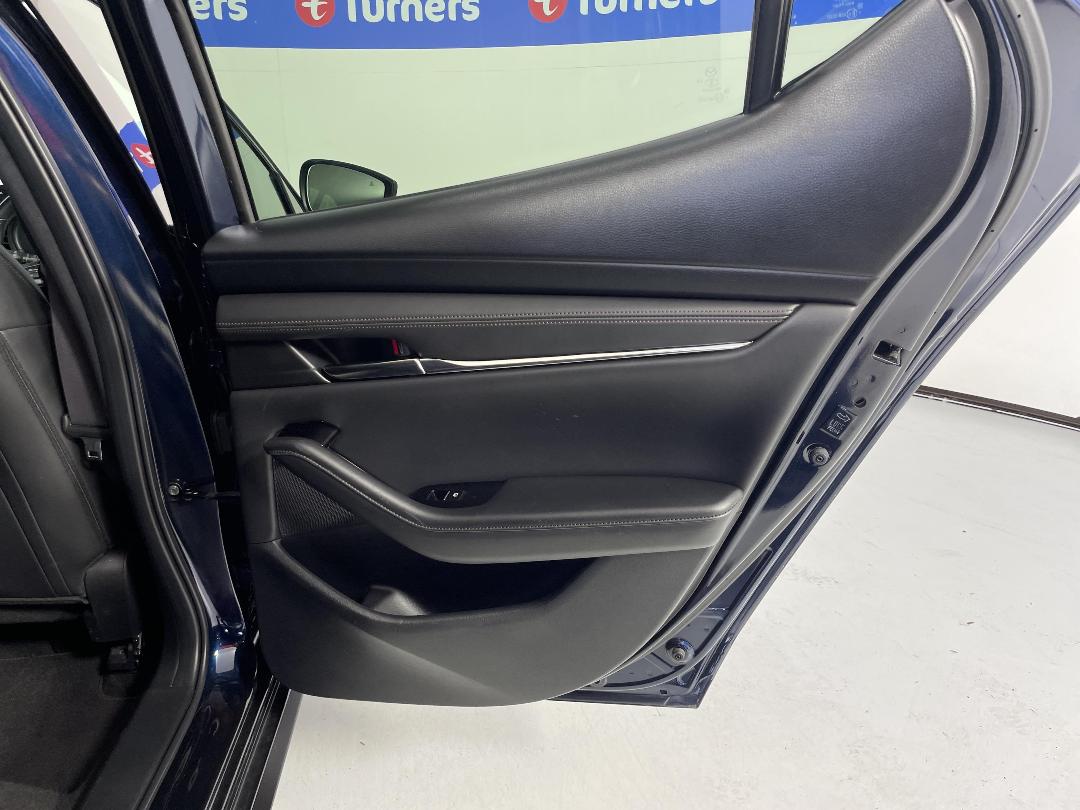 Photo '19' of Mazda Mazda3 Photo '19' of Mazda Mazda3