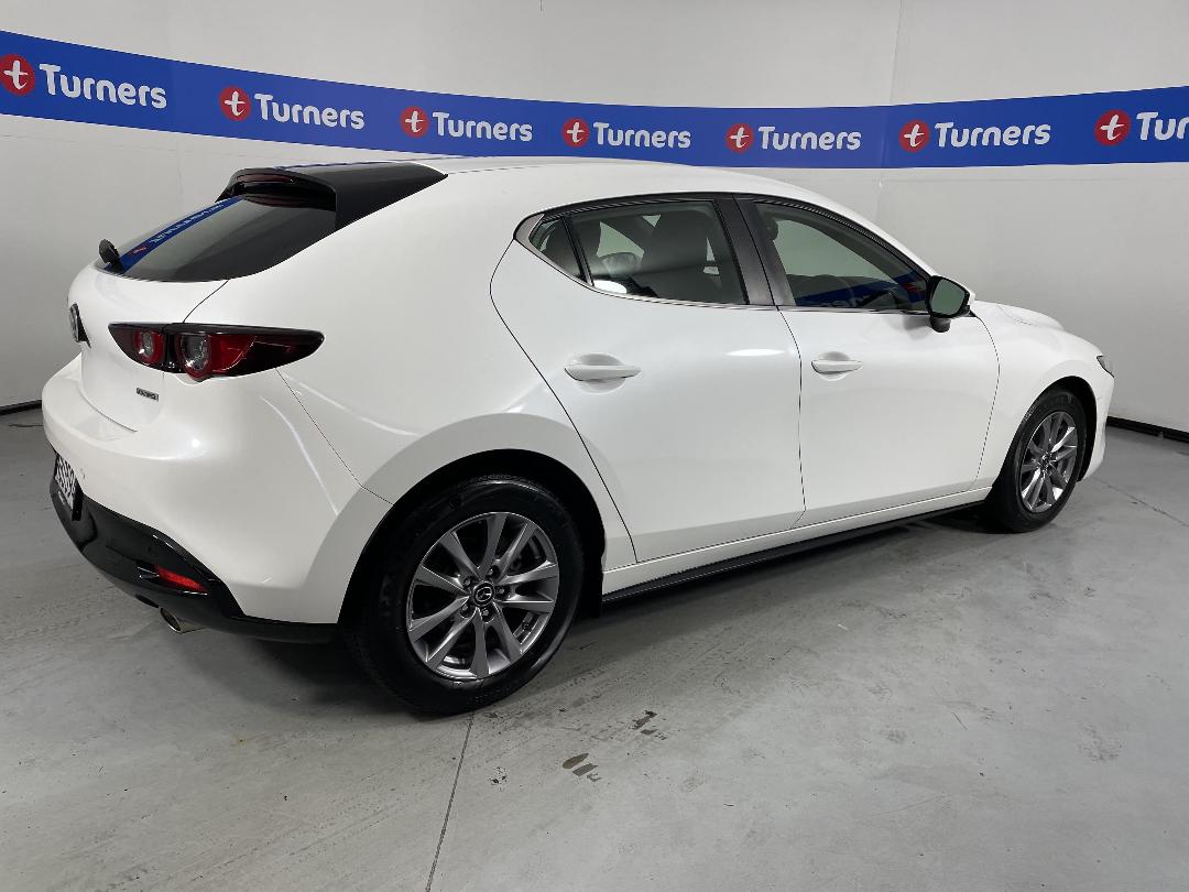 Photo '7' of Mazda Mazda3