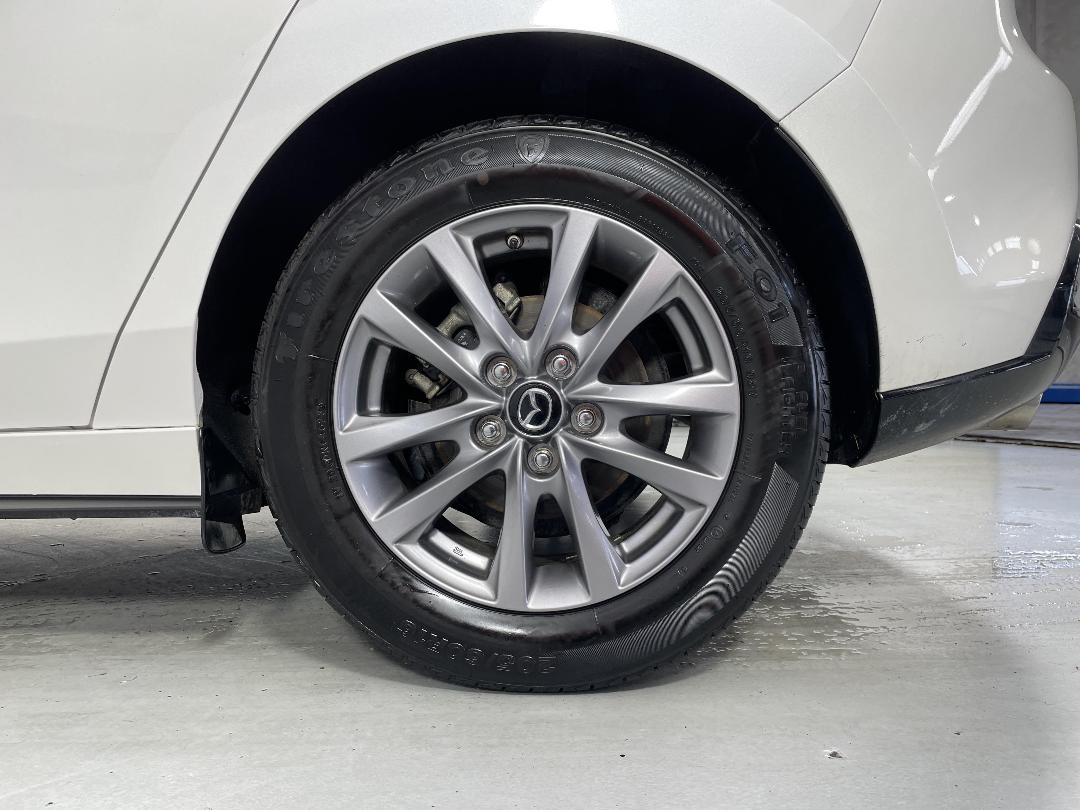 Photo '11' of Mazda Mazda3