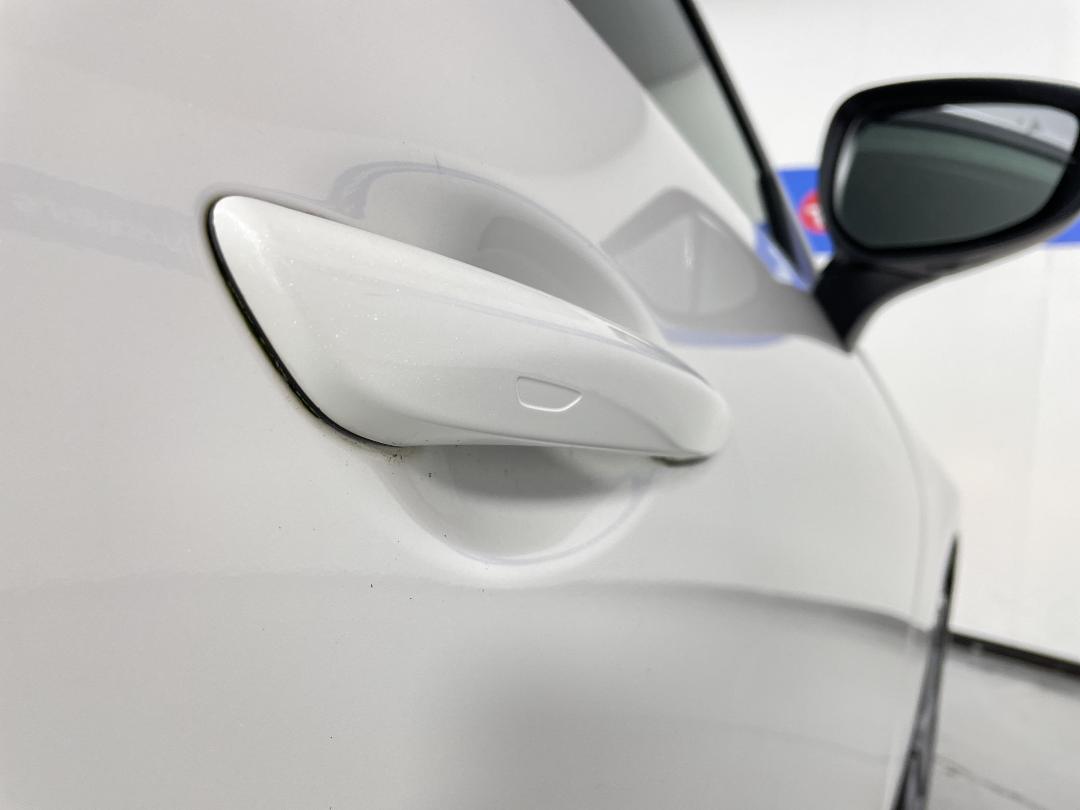 Photo '25' of Mazda Mazda3