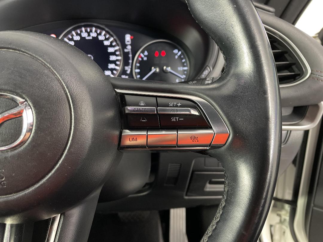 Photo '30' of Mazda Mazda3