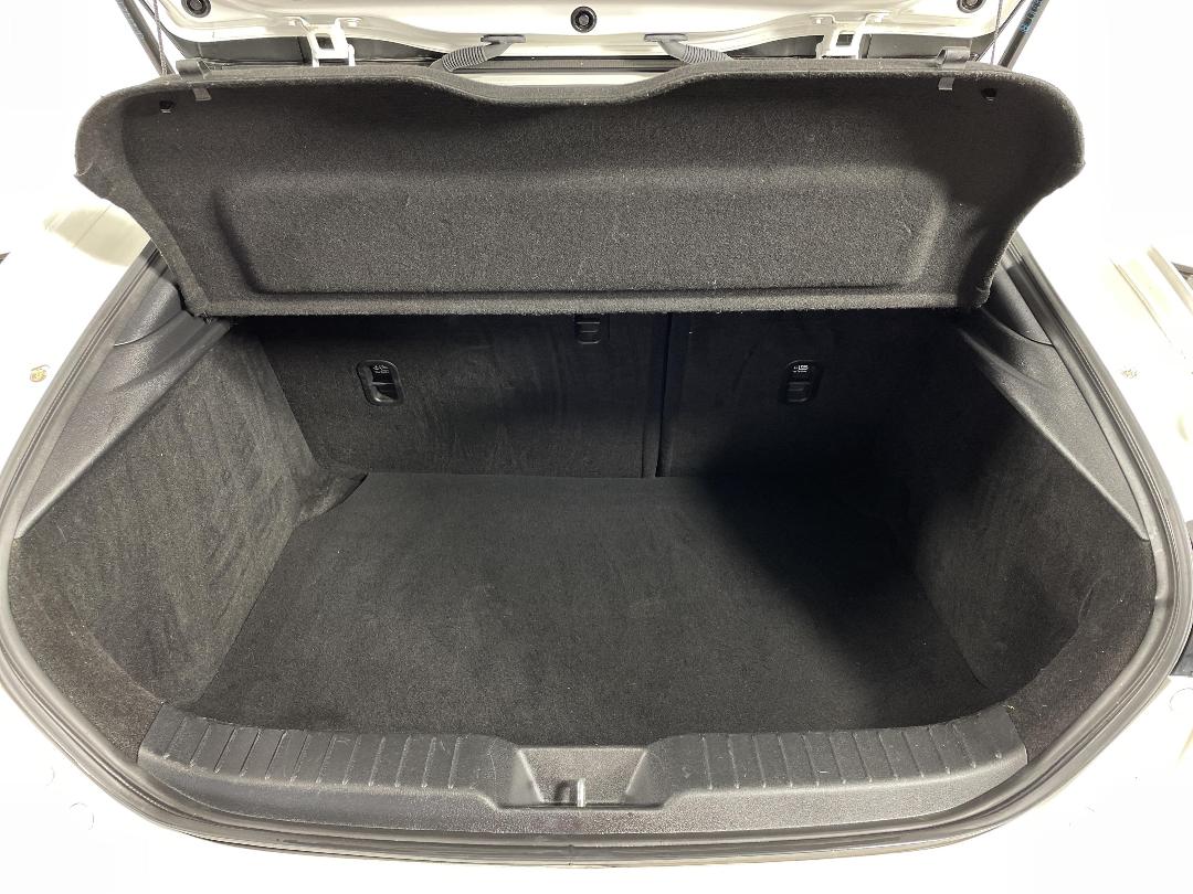 Photo '14' of Mazda Mazda3