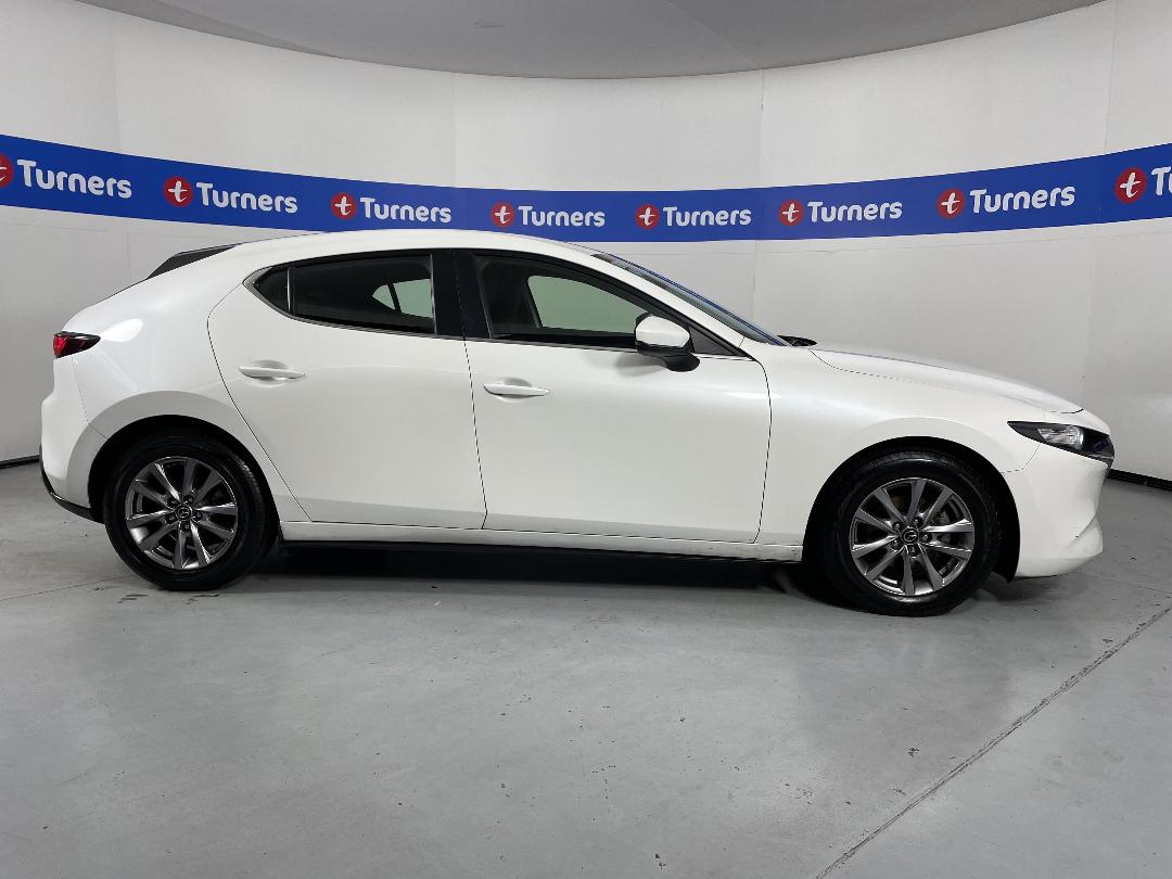 Photo '23' of Mazda Mazda3