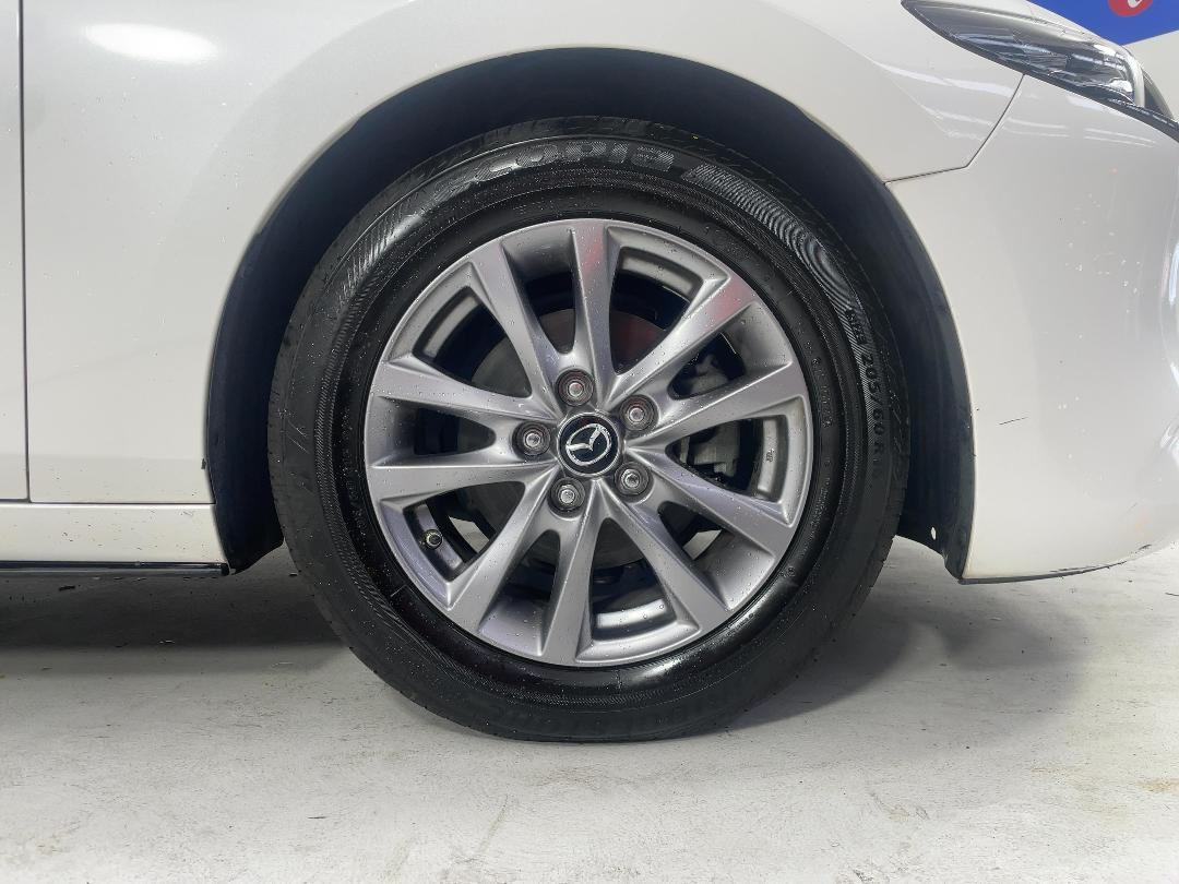 Photo '9' of Mazda Mazda3