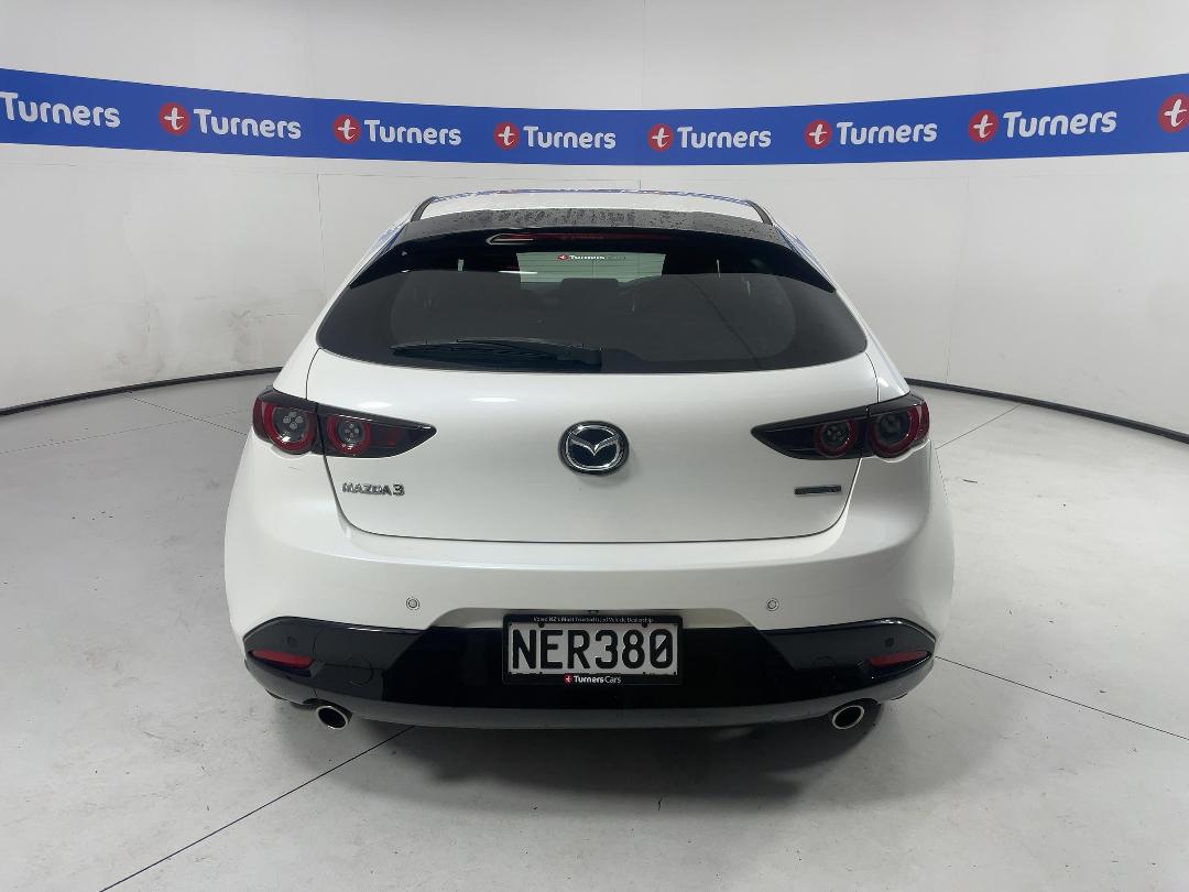 Photo '6' of Mazda Mazda3