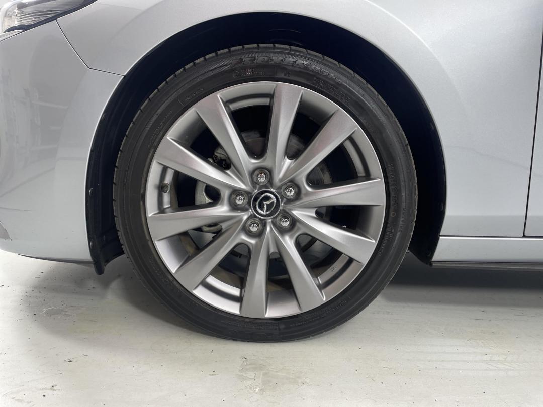 Photo '10' of Mazda Mazda3 Photo '10' of Mazda Mazda3