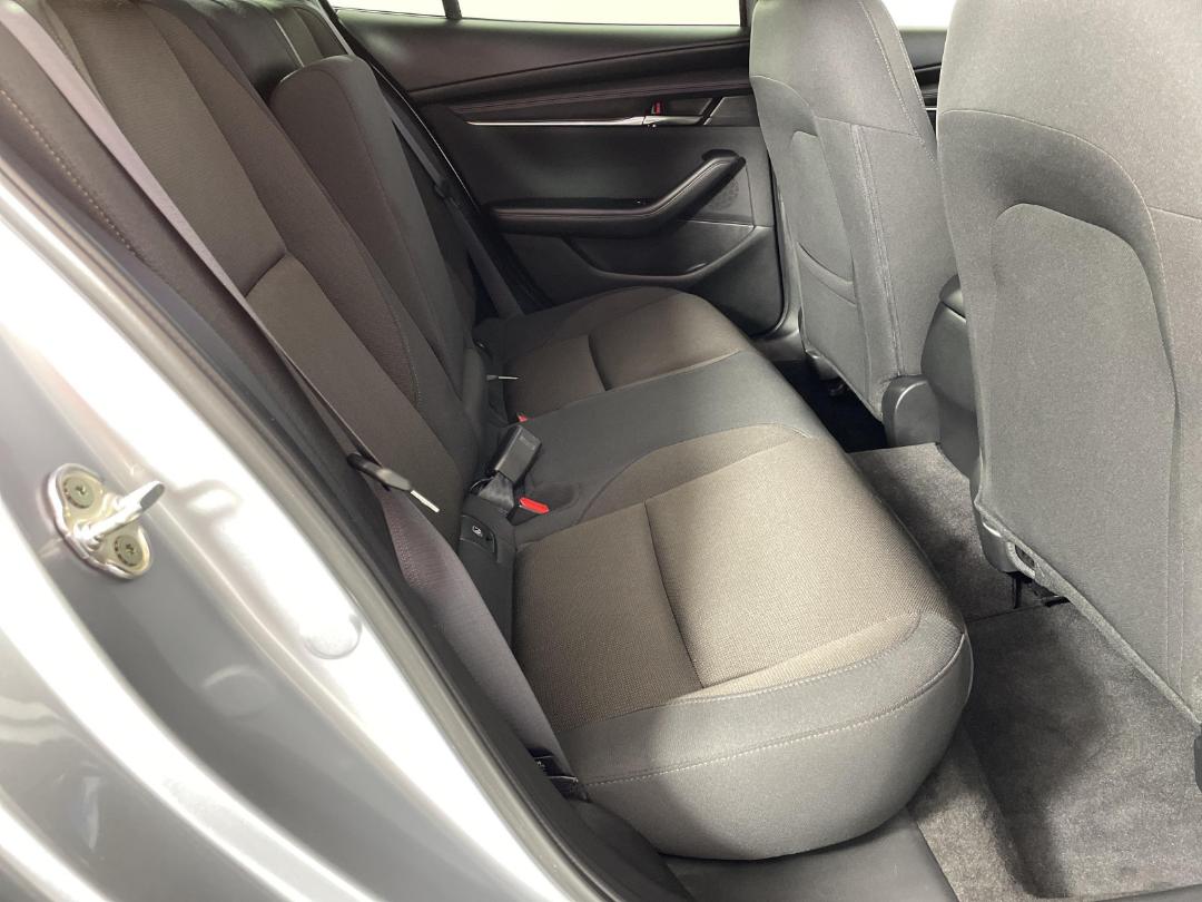 Photo '20' of Mazda Mazda3 Photo '20' of Mazda Mazda3