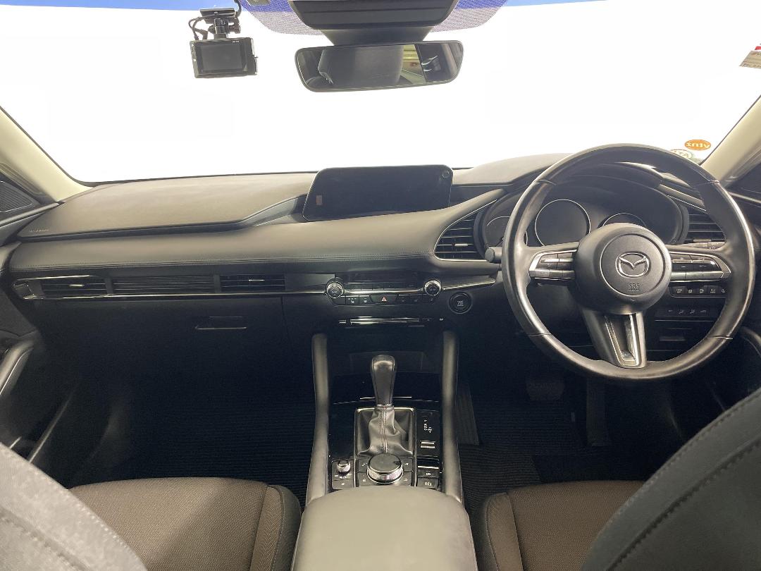 Photo '17' of Mazda Mazda3