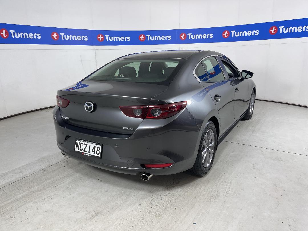 Photo '7' of Mazda Mazda3