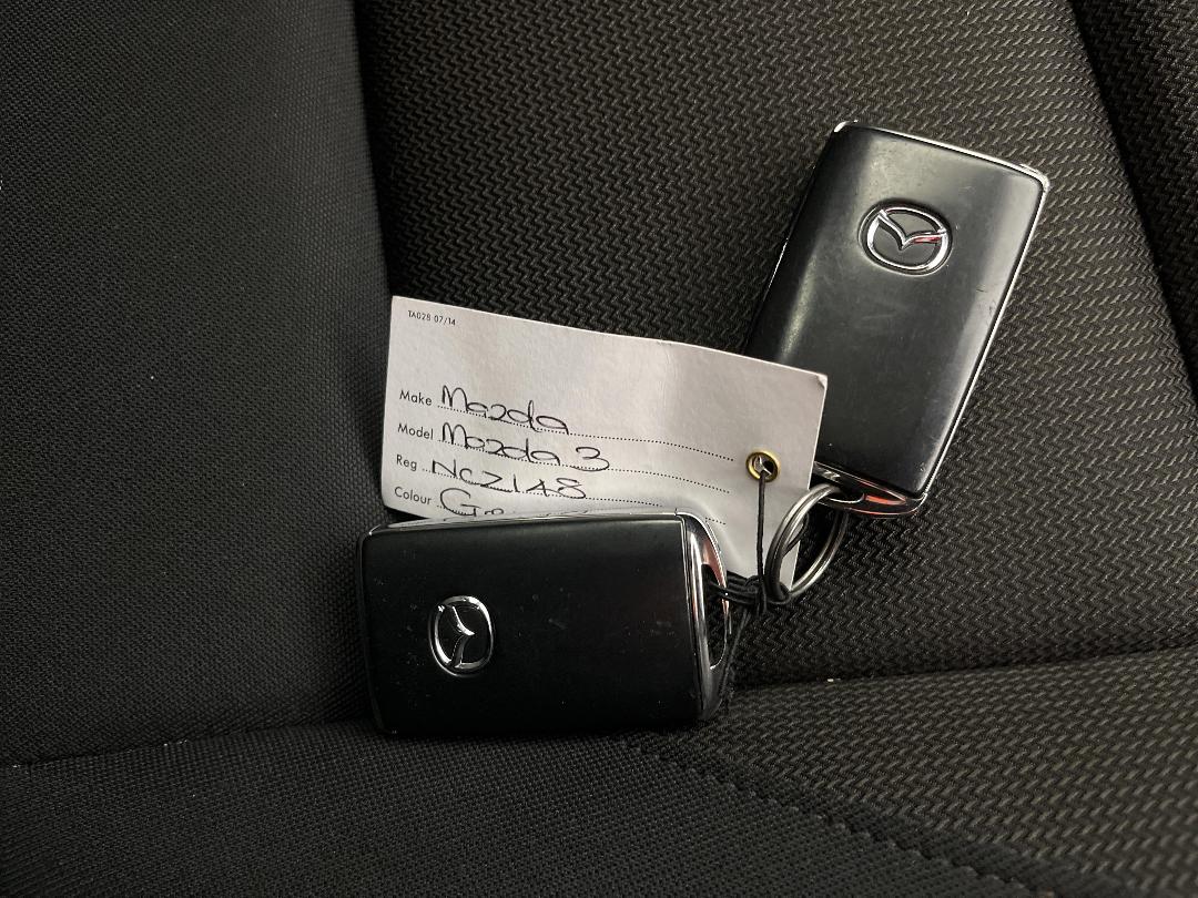 Photo '22' of Mazda Mazda3