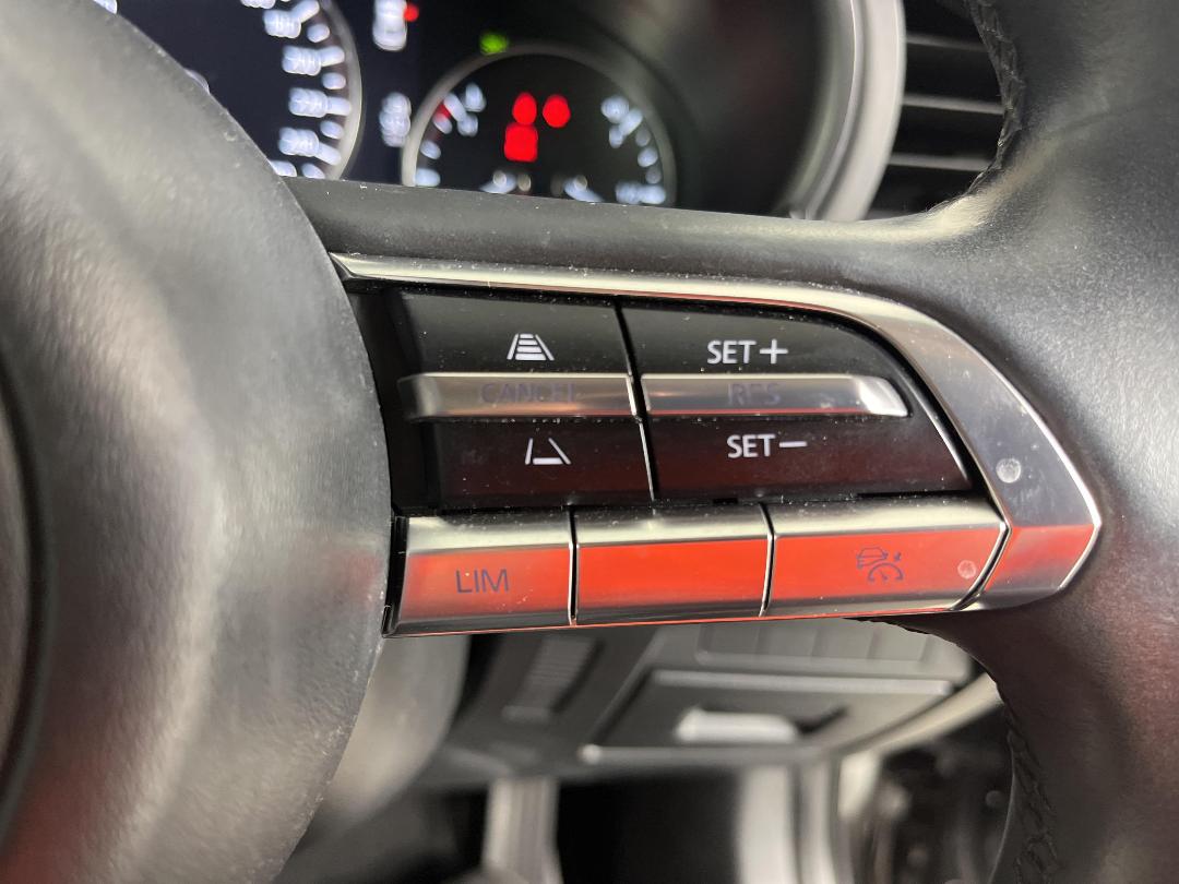 Photo '24' of Mazda Mazda3