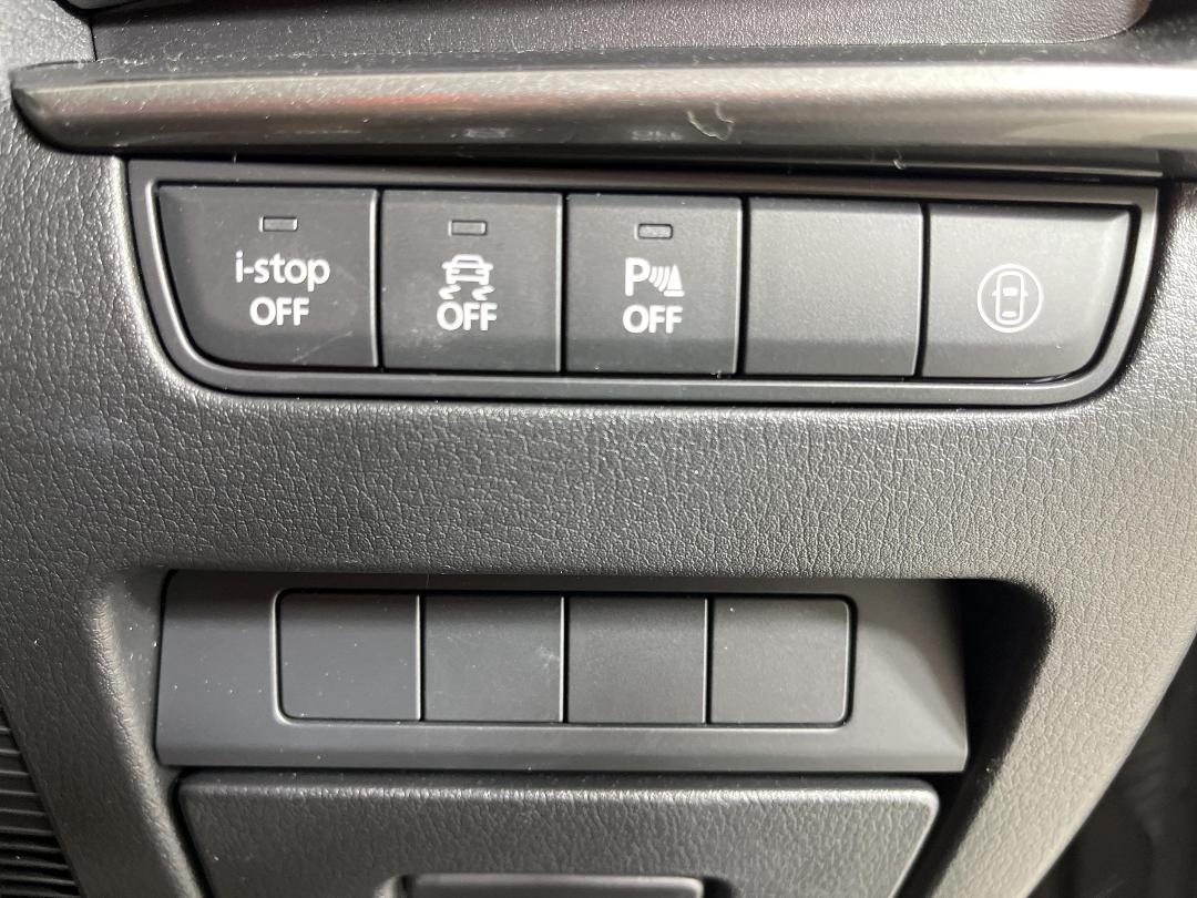 Photo '23' of Mazda Mazda3