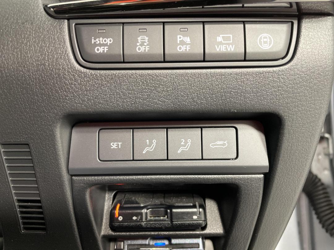 Photo '27' of Mazda Mazda3