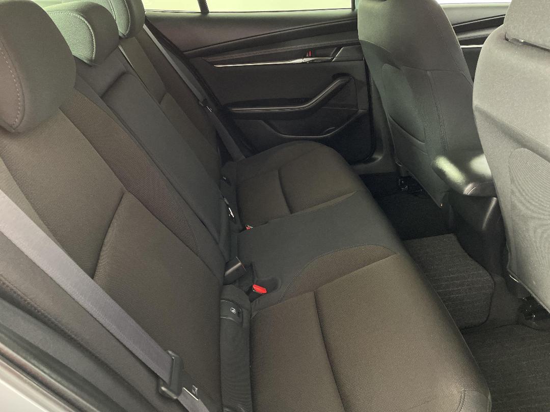 Photo '20' of Mazda Mazda3