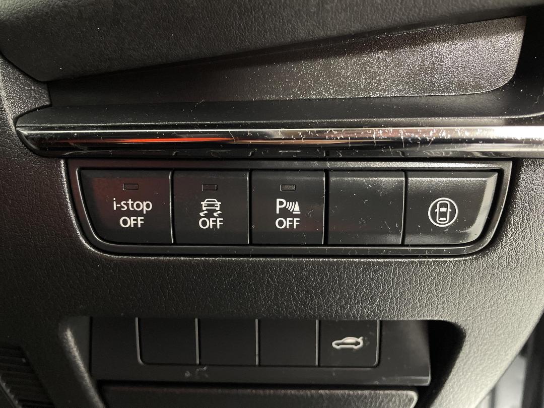 Photo '23' of Mazda Mazda3