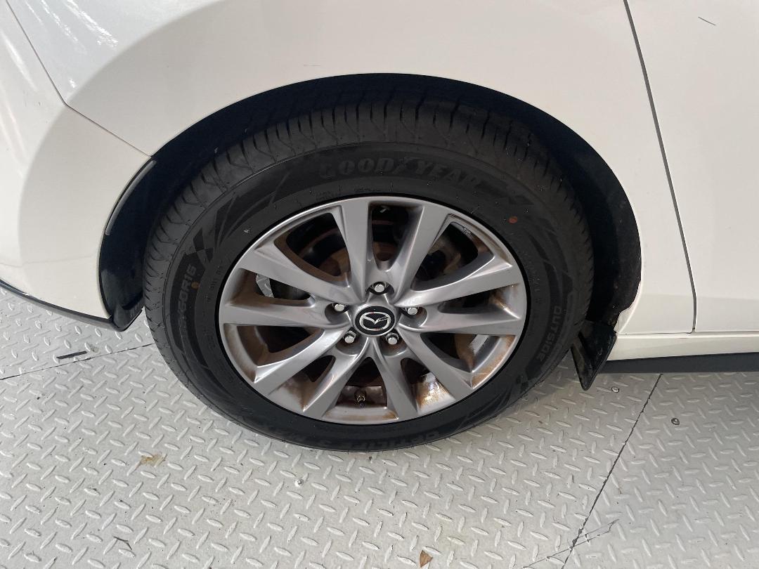 Photo '12' of Mazda Mazda3