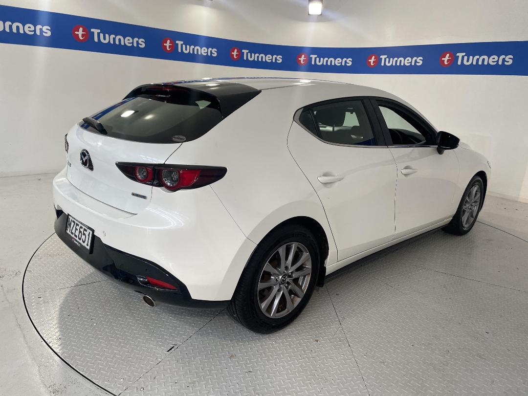 Photo '7' of Mazda Mazda3