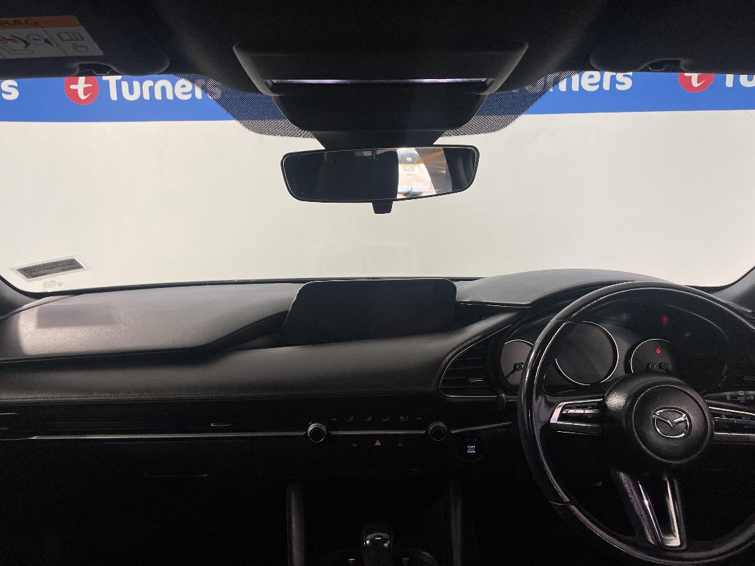 Photo '17' of Mazda Mazda3