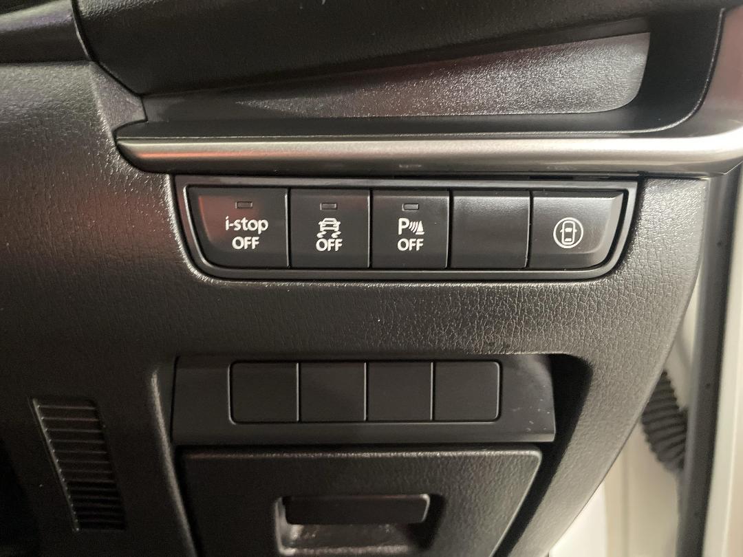 Photo '25' of Mazda Mazda3