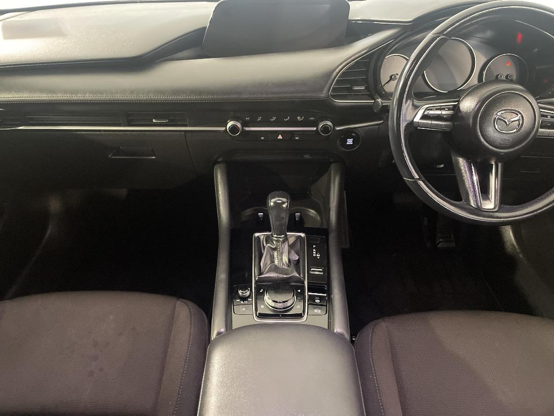 Photo '18' of Mazda Mazda3