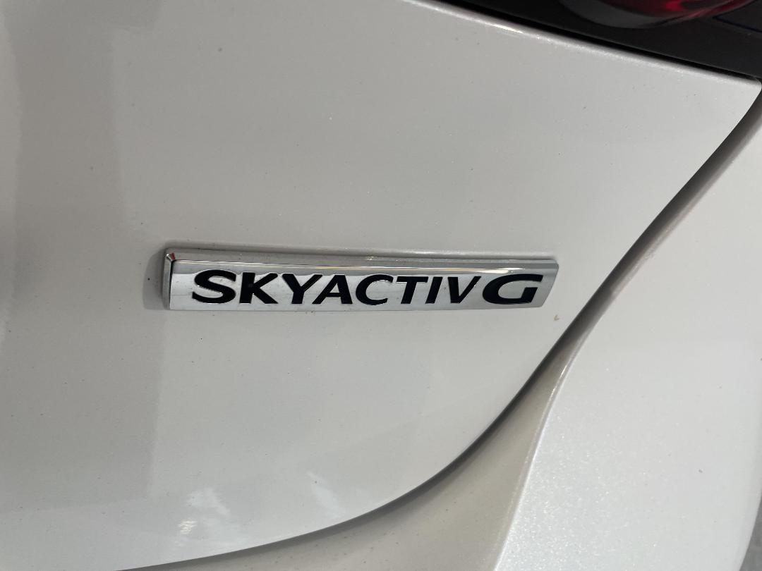 Photo '37' of Mazda Mazda3