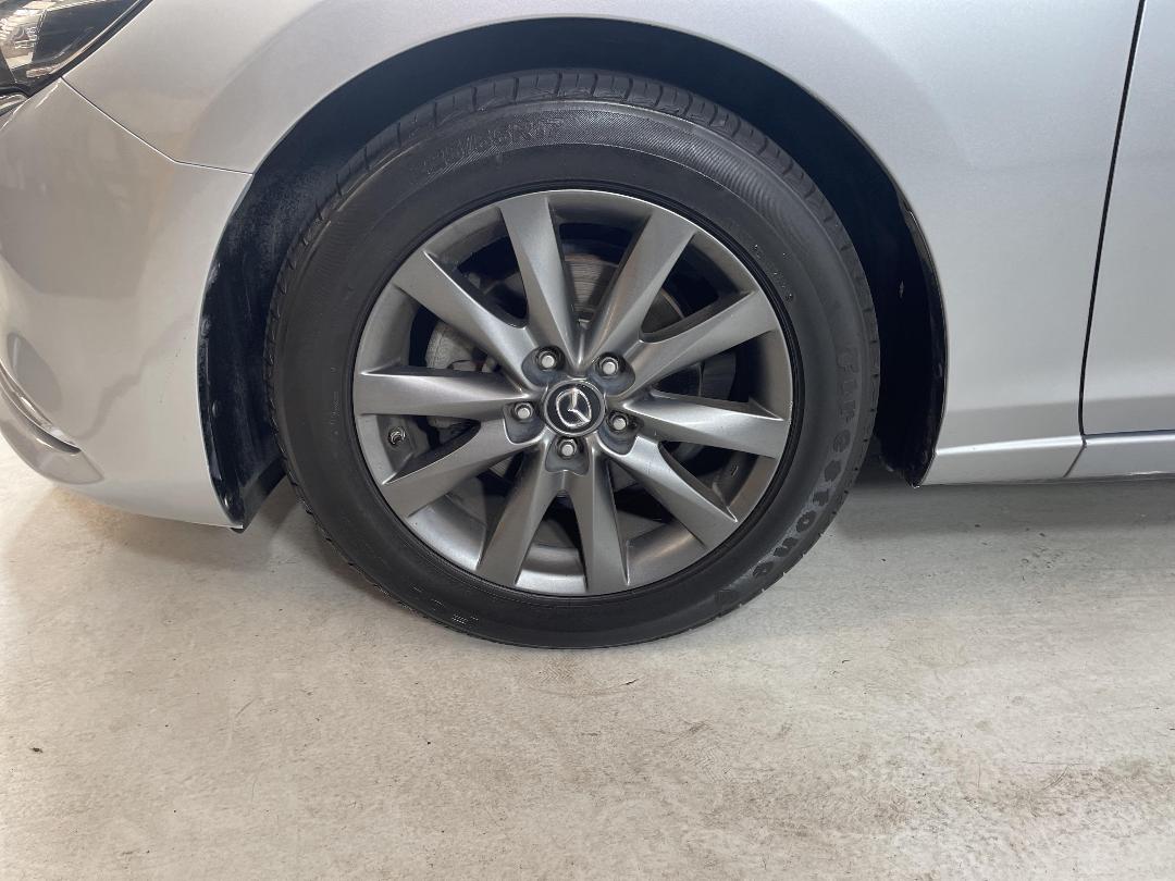 Photo '10' of Mazda Mazda6