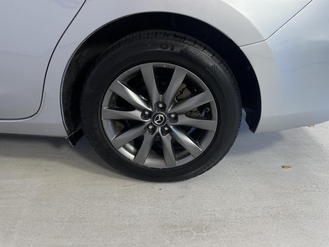 Photo '11' of Mazda Mazda6