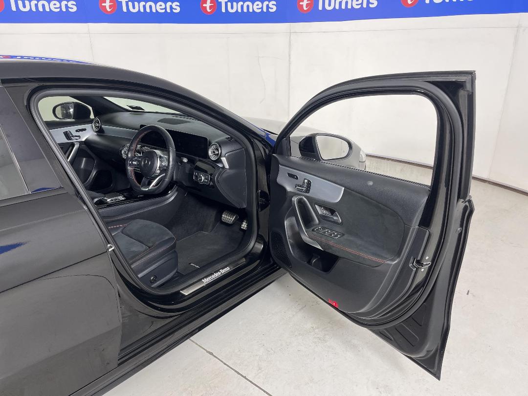 Photo '15' of Mercedes-Benz A180