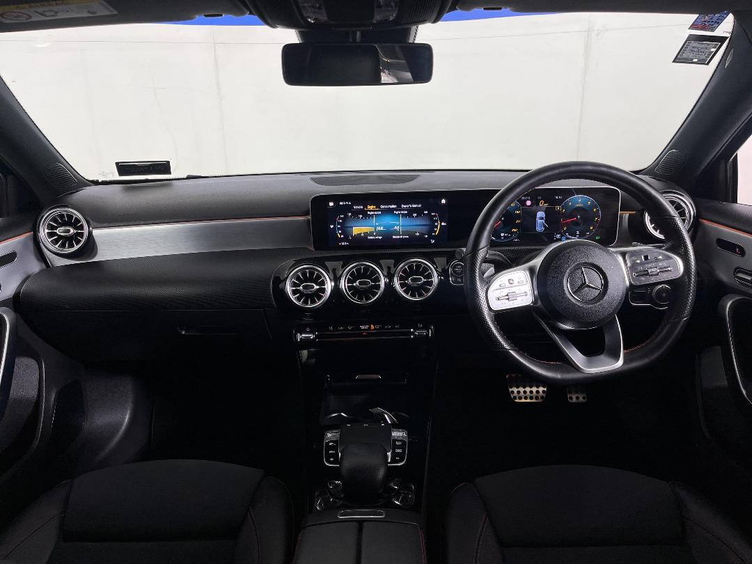 Photo '17' of Mercedes-Benz A180