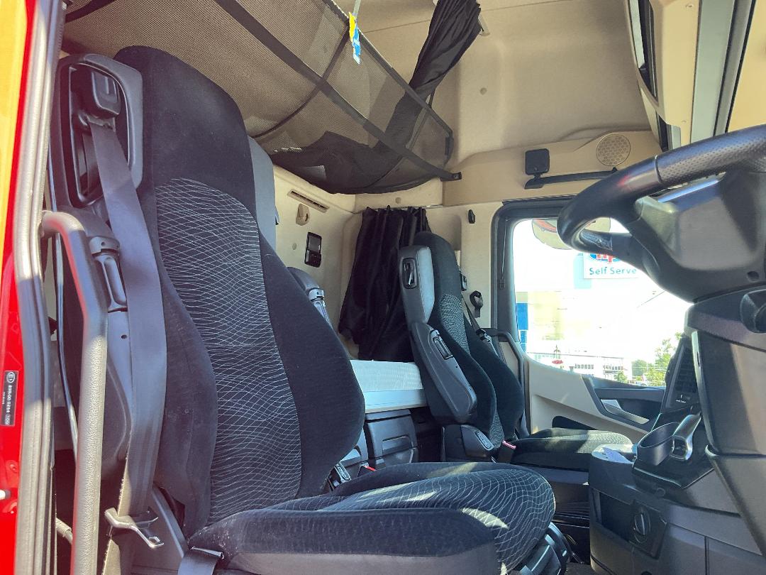 Photo '10' of Mercedes-Benz ACTROS 2663 LS 6 X 4 Tractor Unit