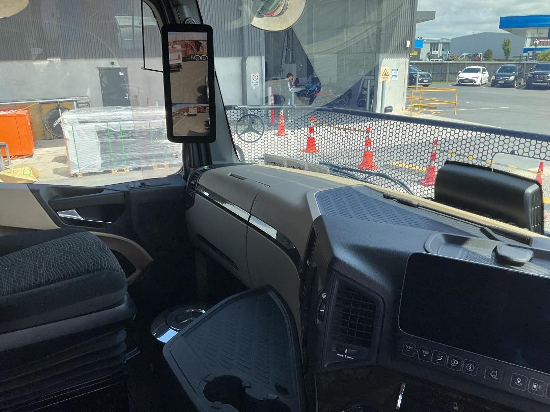 Photo '11' of Mercedes-Benz ACTROS5 2663 LS 6 X 4 Tractor Unit