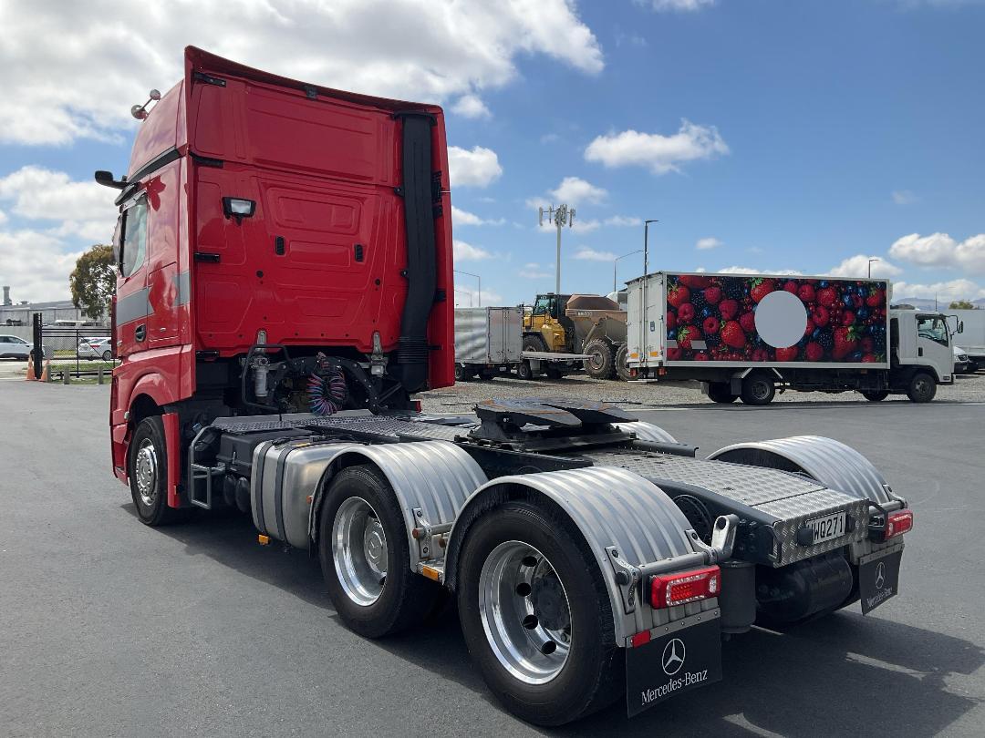 Photo '3' of Mercedes-Benz ACTROS5 2663 LS 6 X 4 Tractor Unit