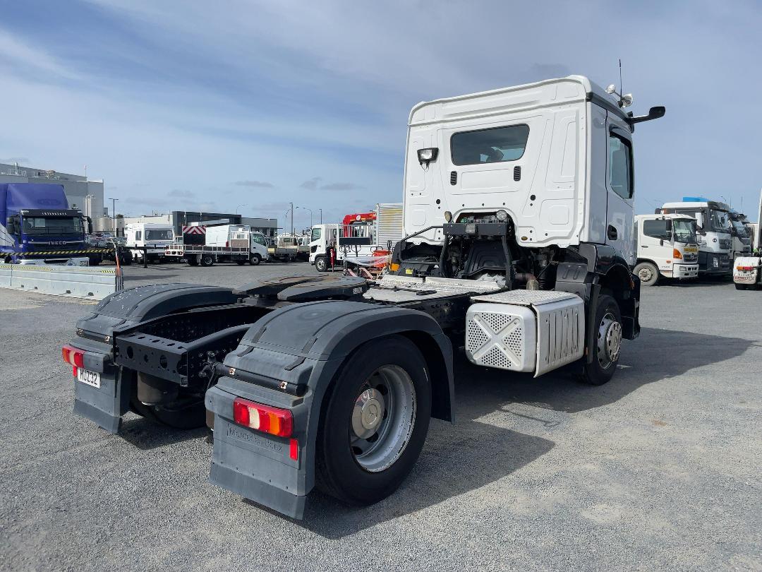 Photo '4' of Mercedes-Benz ACTROSD 5 1832 LS 4X2 Tractor Unit
