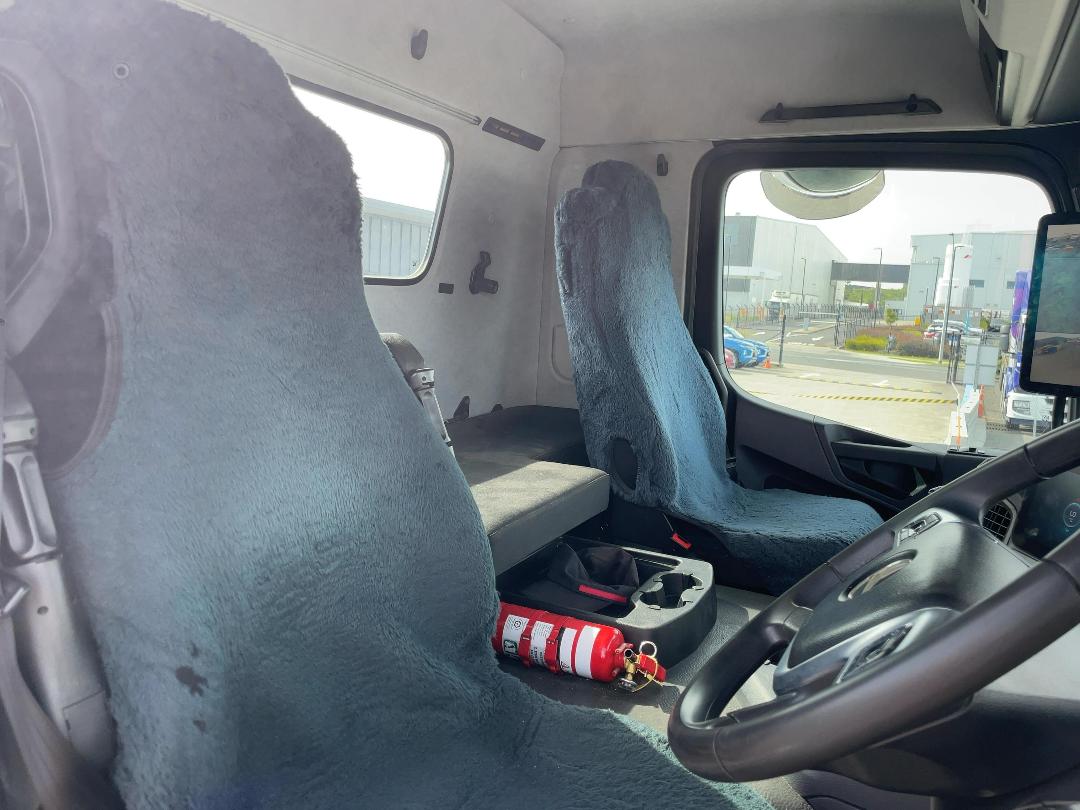 Photo '11' of Mercedes-Benz ACTROSD 5 1832 LS 4X2 Tractor Unit