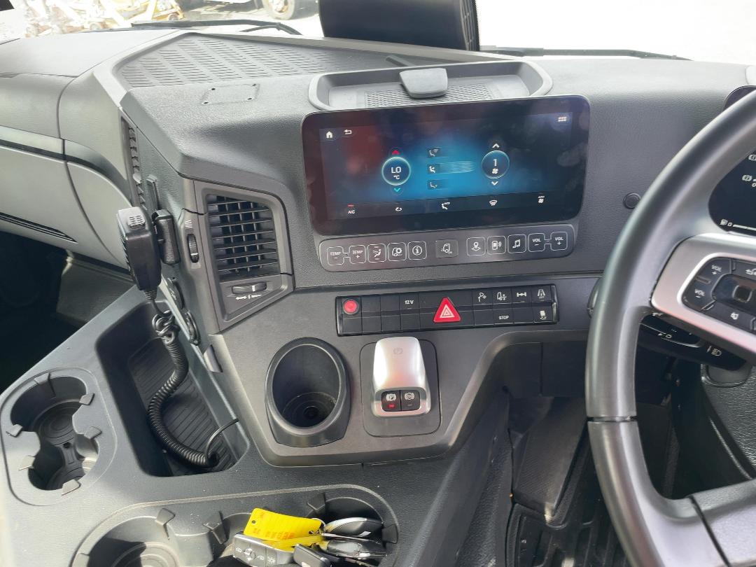 Photo '15' of Mercedes-Benz ACTROSD 5 1832 LS 4X2 Tractor Unit