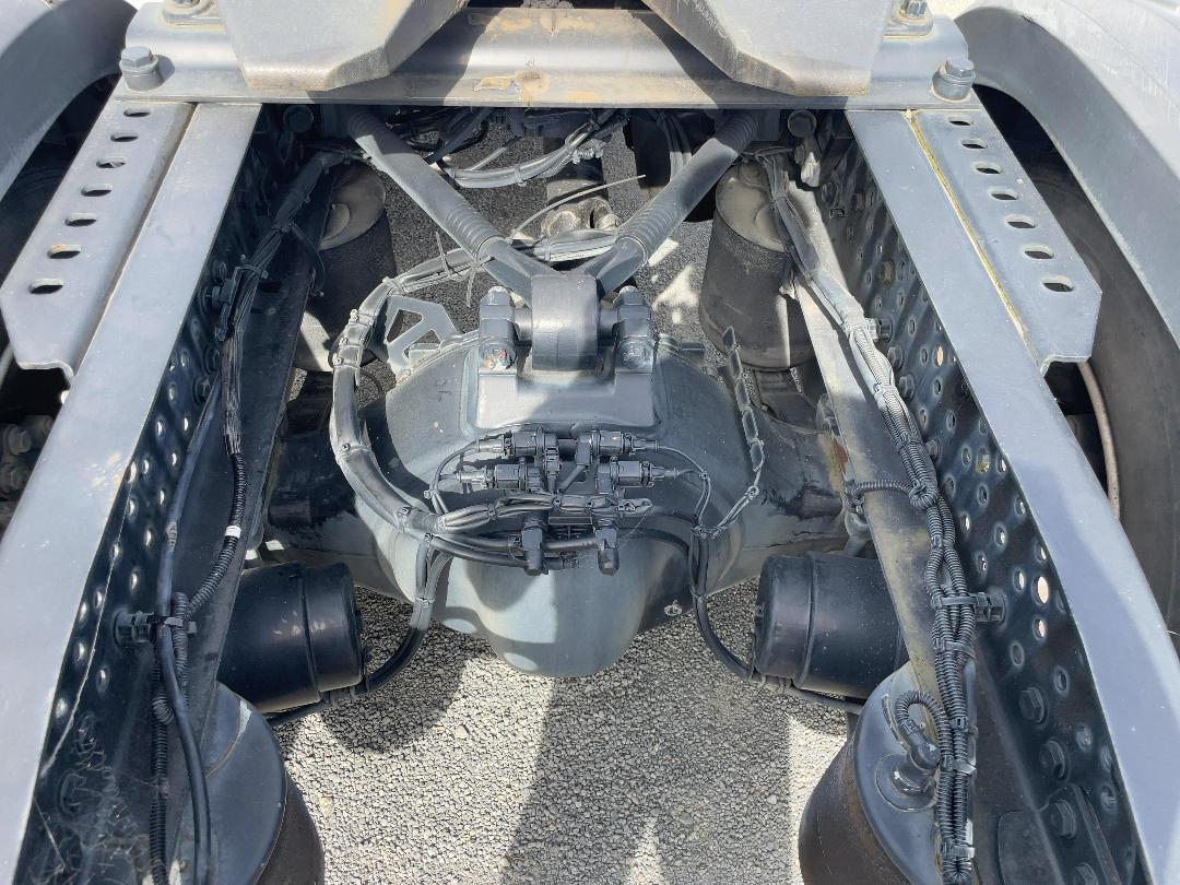 Photo '30' of Mercedes-Benz ACTROSD 5 1832 LS 4X2 Tractor Unit