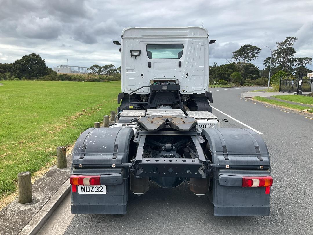 Photo '5' of Mercedes-Benz ACTROSD 5 1832 LS 4X2 Tractor Unit Photo '5' of Mercedes-Benz ACTROSD 5 1832 LS 4X2 Tractor Unit