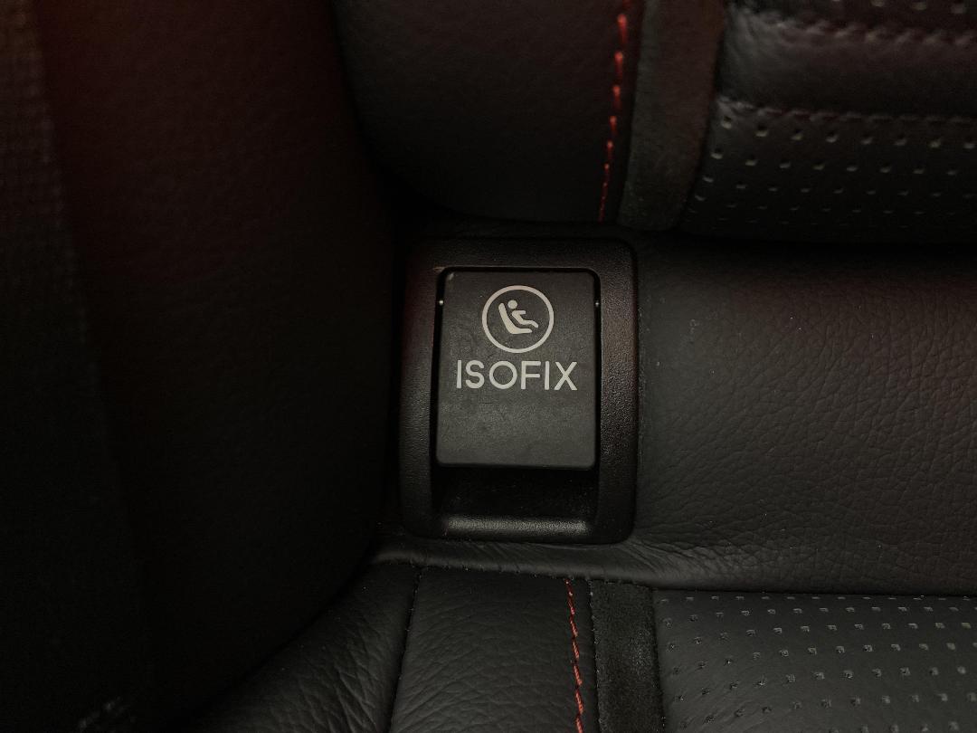 Photo '23' of Mercedes-Benz C-Class Photo '23' of Mercedes-Benz C-Class