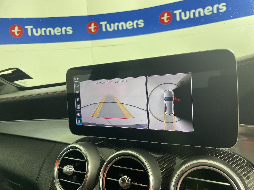 Photo '24' of Mercedes-Benz C-Class Photo '24' of Mercedes-Benz C-Class