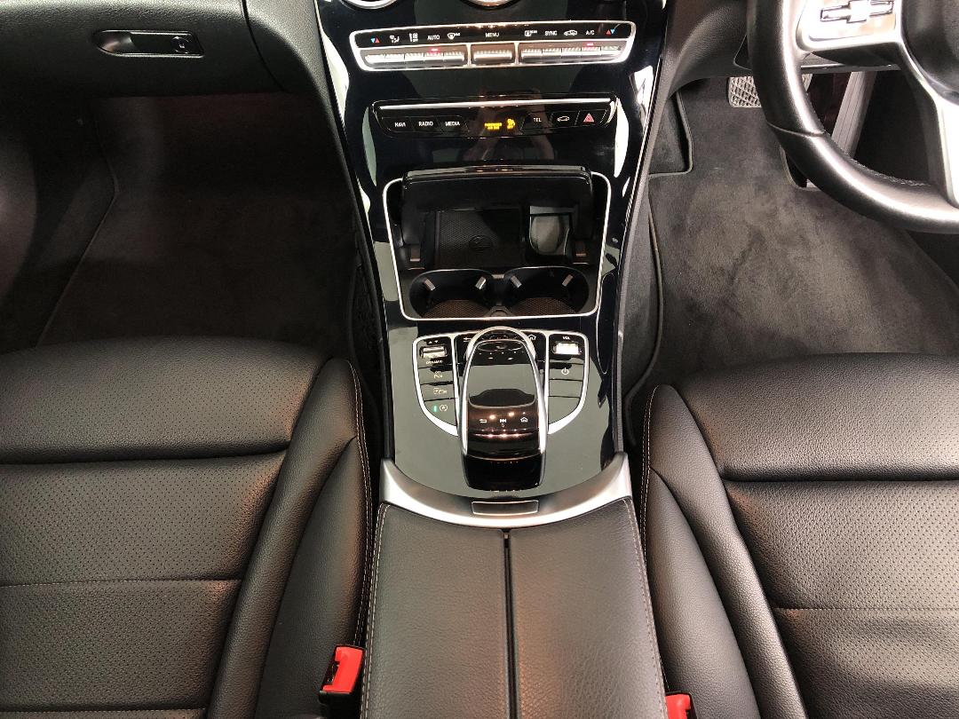 Photo '18' of Mercedes-Benz C-Class