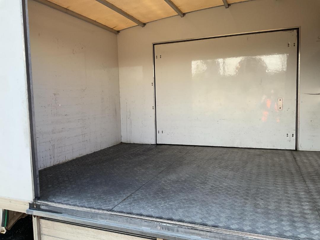 Photo '18' of Mercedes-Benz Sprinter 516 LWB CC Apolo 4.4 Van Photo '18' of Mercedes-Benz Sprinter 516 LWB CC Apolo 4.4 Van