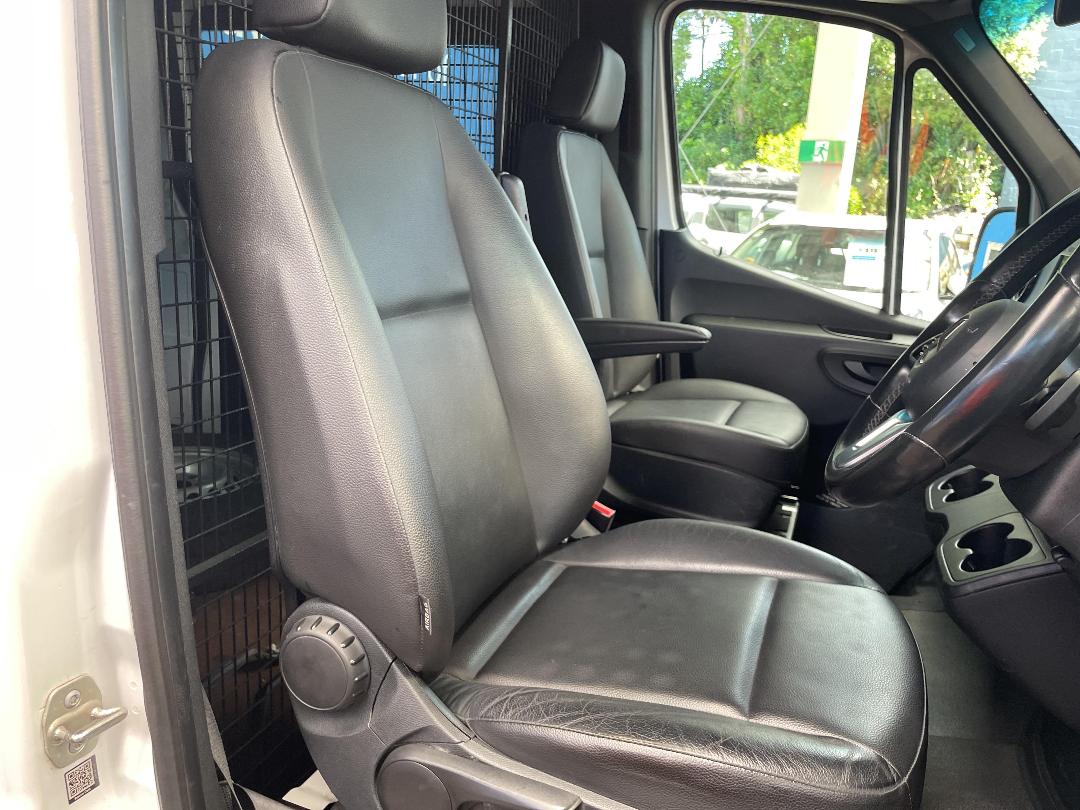 Photo '16' of Mercedes-Benz Sprinter