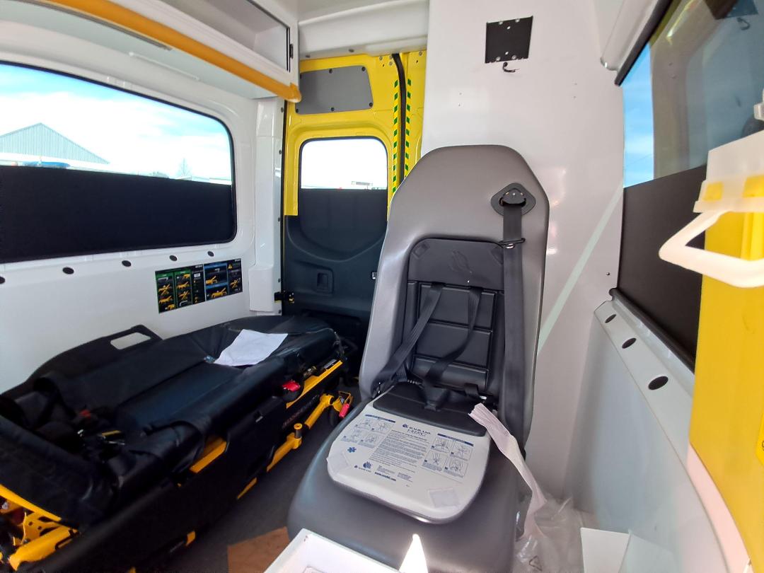 Photo '19' of Mercedes-Benz Sprinter 419 MWB ST JOHN VAN Ambulance