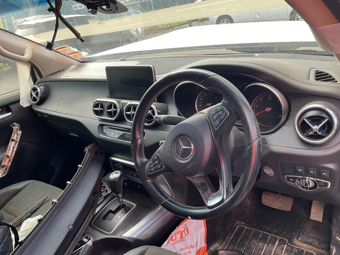 Photo '14' of Mercedes-Benz X-Class Power 4WD