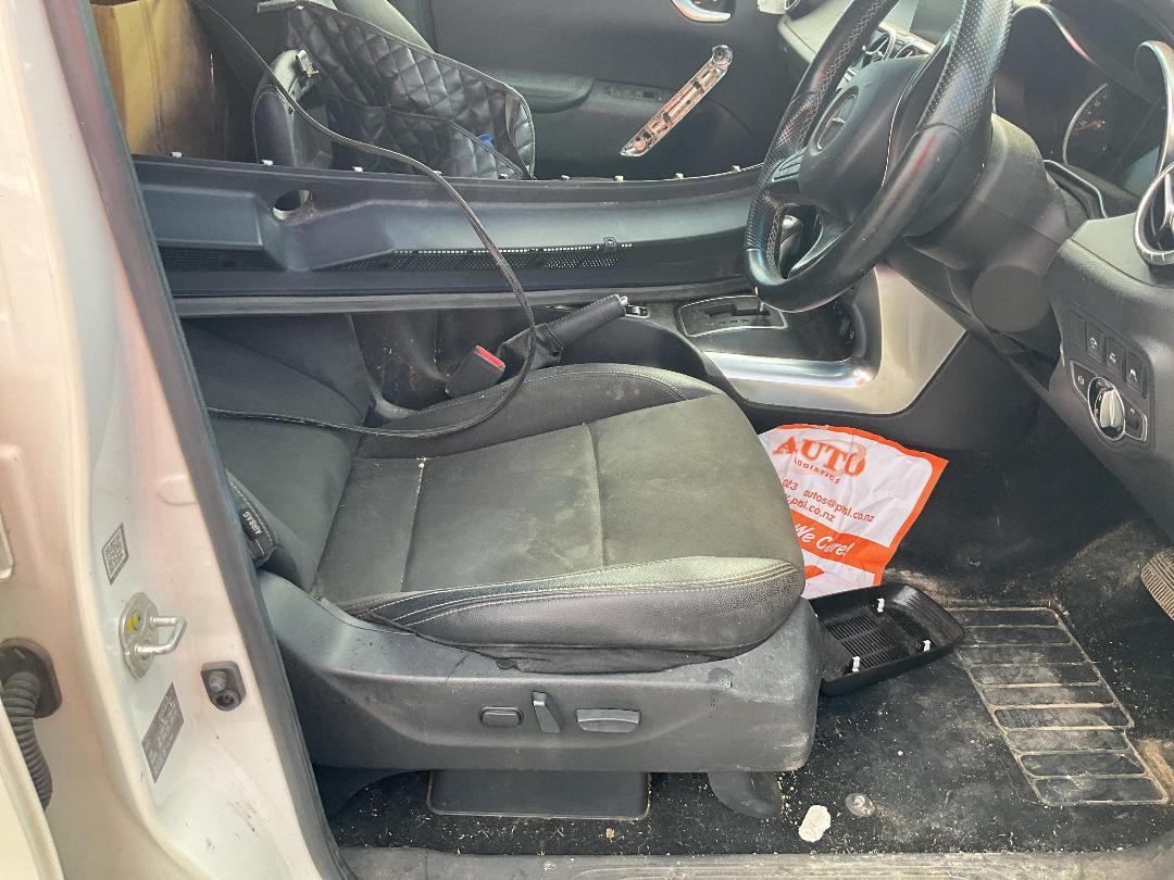 Photo '15' of Mercedes-Benz X-Class Power 4WD