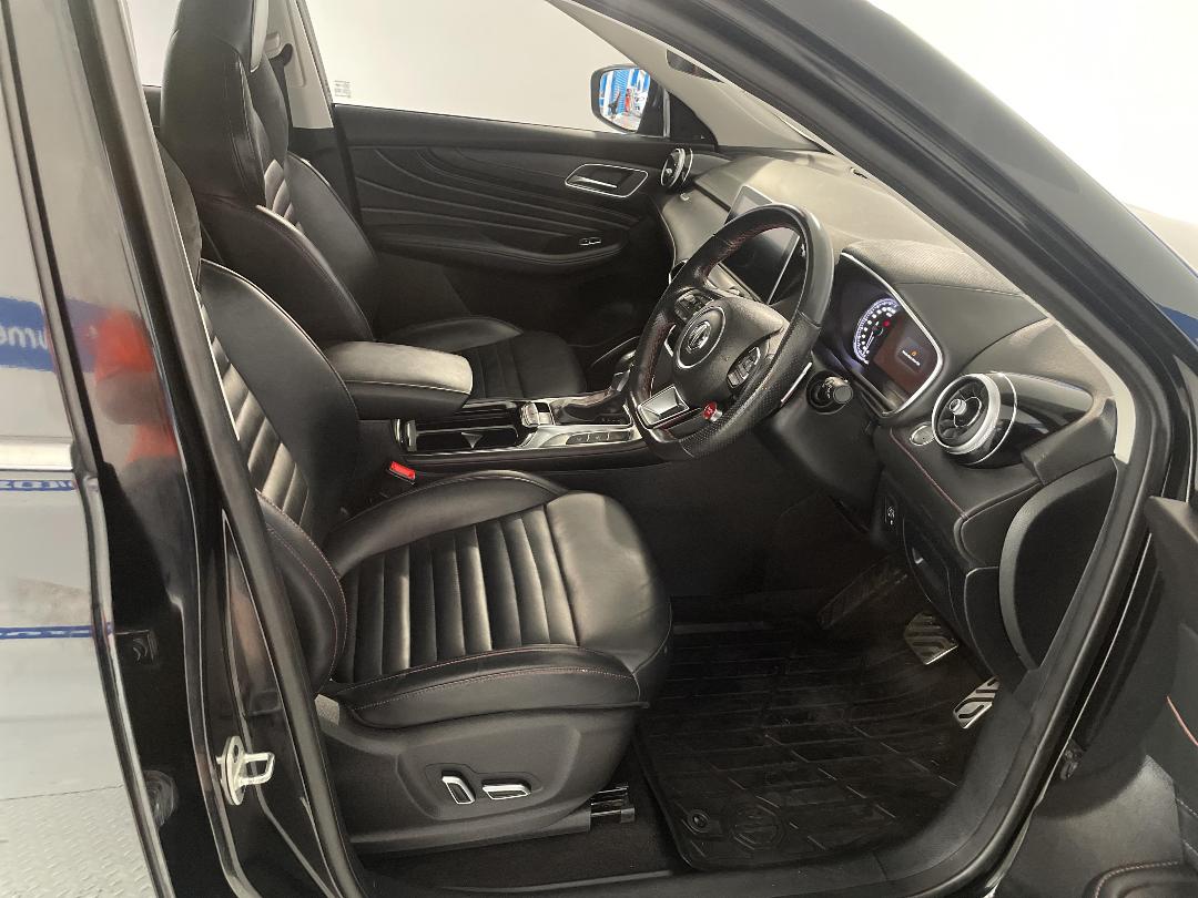 Photo '16' of MG HS Photo '16' of MG HS