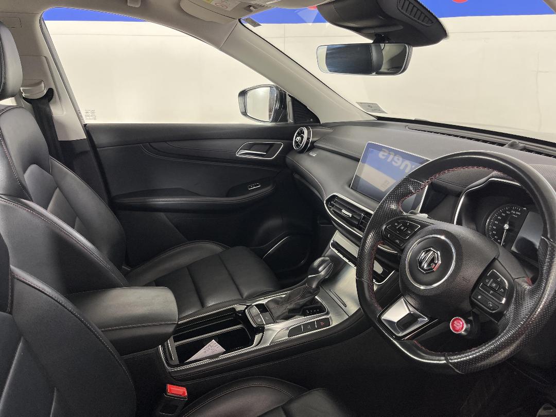 Photo '16' of MG HS Photo '16' of MG HS